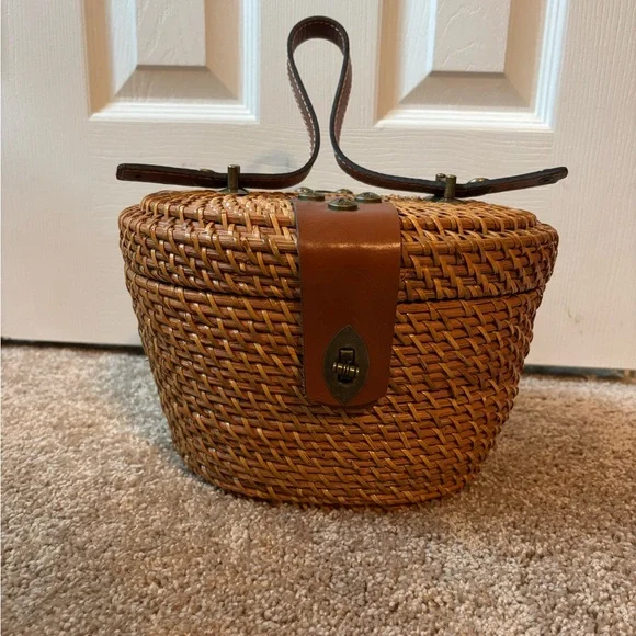 Patricia Nash Basket Bag - Picture 3 of 3